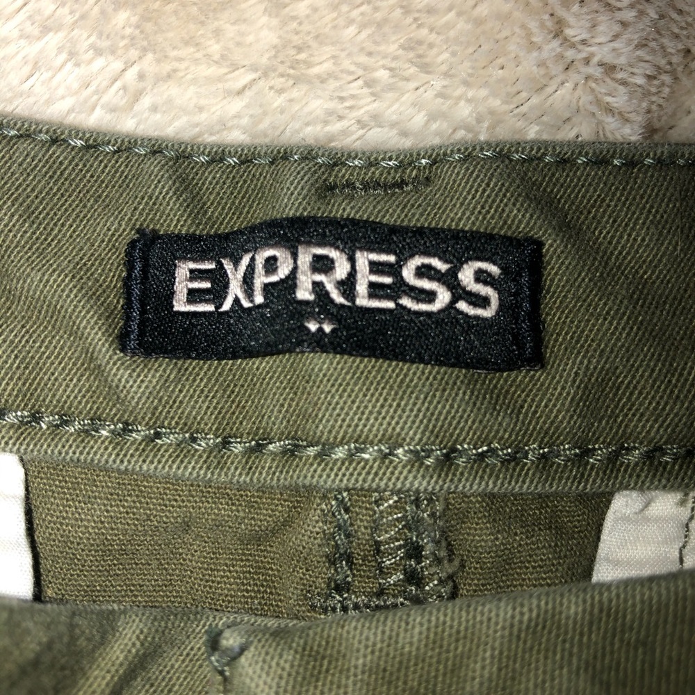 Express shorts - Picture 2 of 4